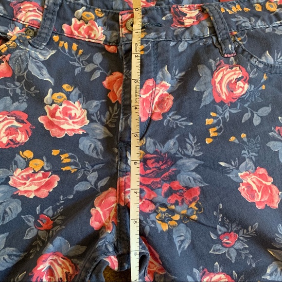 Arizona Jean Co Floral Ankle Pants - Picture 6 of 7